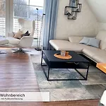 Harz Auszeit, Bergblicke, Ruhig & Besonders -2 Balkone, Jura Kaffeevollautomat, Fuer Gaeste Mit Hund Geeignet Appartement *